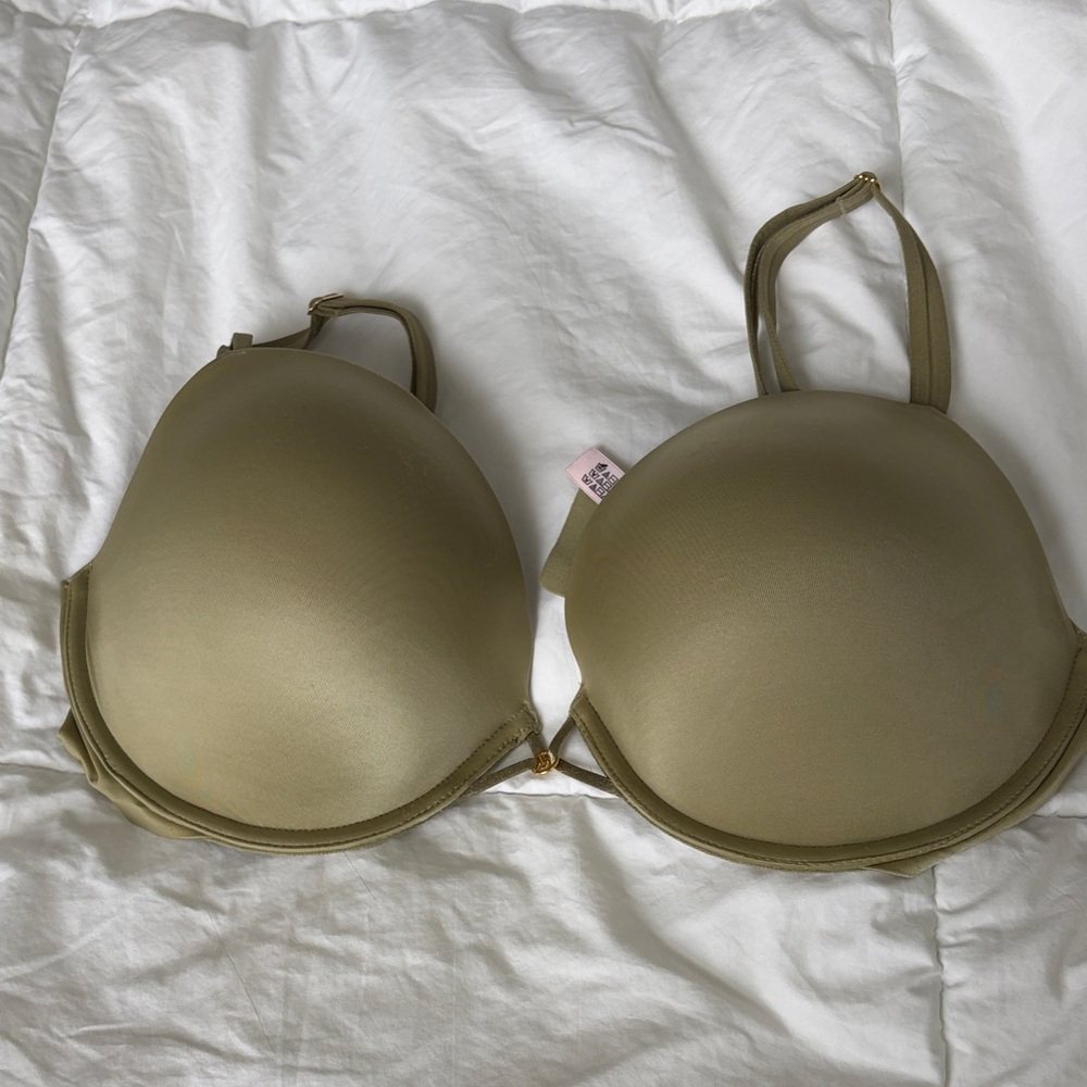Victoria Secret bra size 36DD
